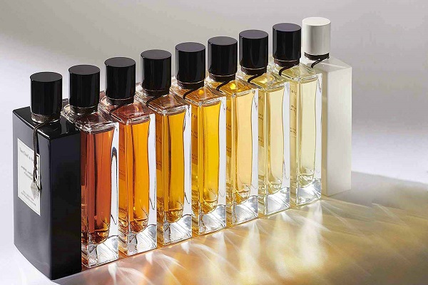 تفاوت عطر و ادکلن و اسانس